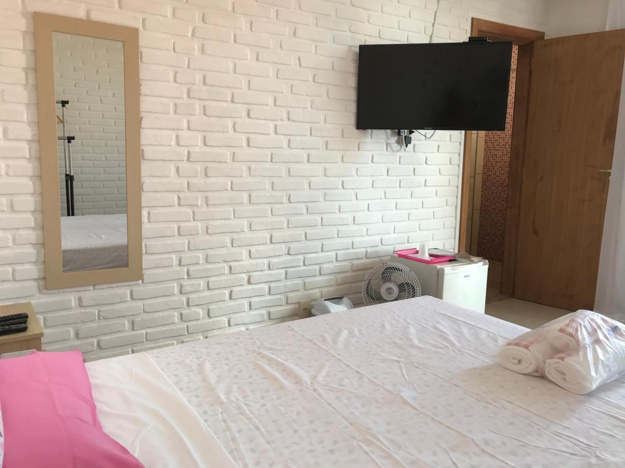 Hospedaria Casa Real Санта-Круз-ди-Минас Экстерьер фото